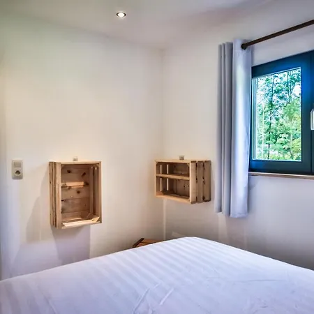 Деревянный коттедж Tinyhouses - Domain 